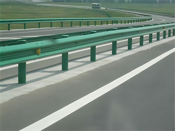 济宁高速护栏板守护安全广泛应用于多个行业