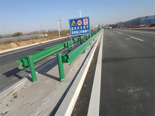 济宁公路护栏守护安全横跨多个行业的应用