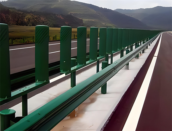 济宁三波护栏板在高速公路的应用